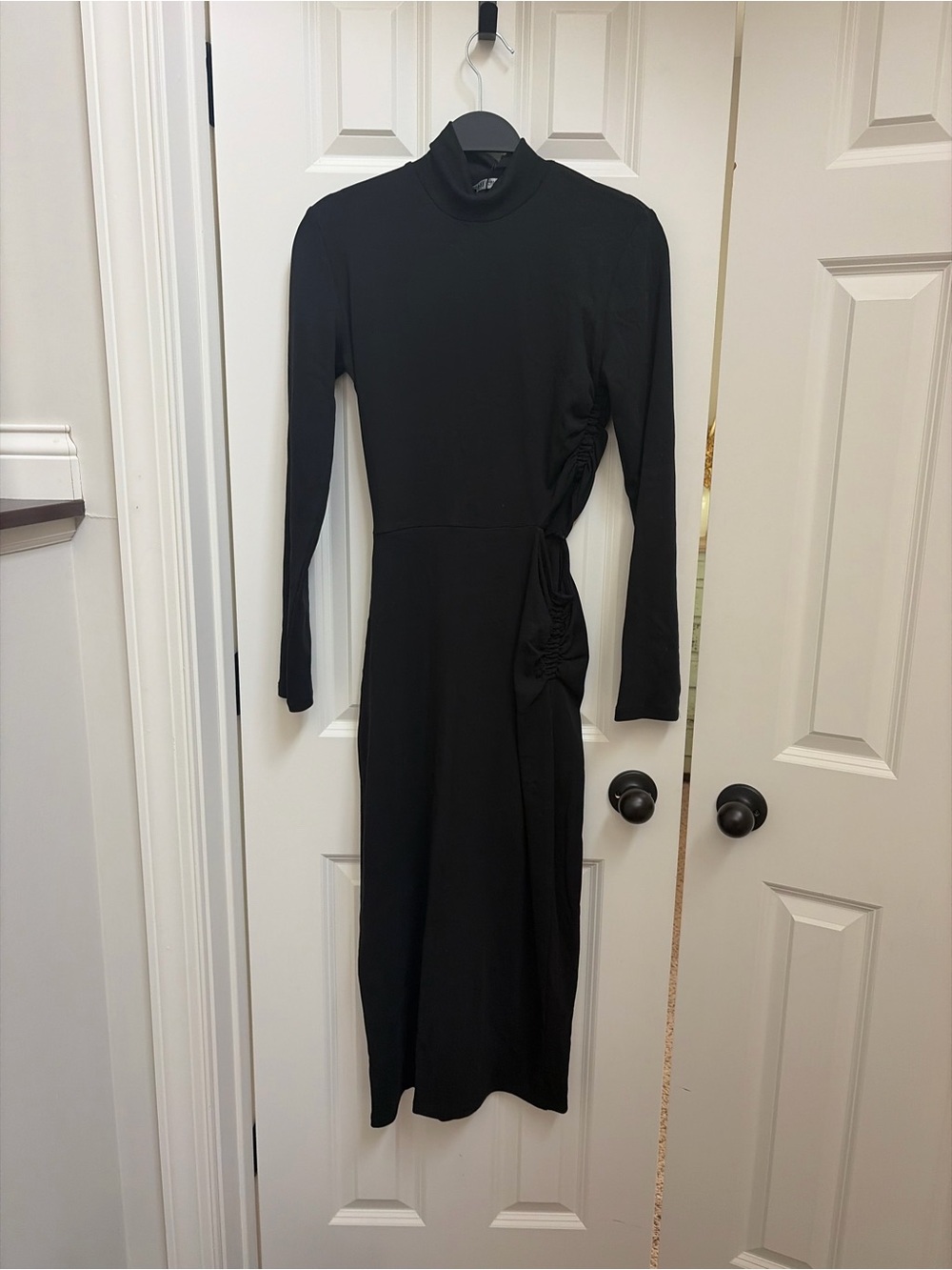 NWT Zara Black Long Sleeve Midi Dress Side Ruching Detail cutout Sexy Bodycon